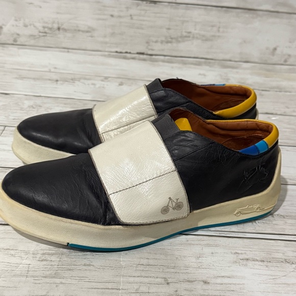 John Fluevog Casual Velcro Strap Sneakers Reach for the Extraordinary Soles 8 - Picture 1 of 15